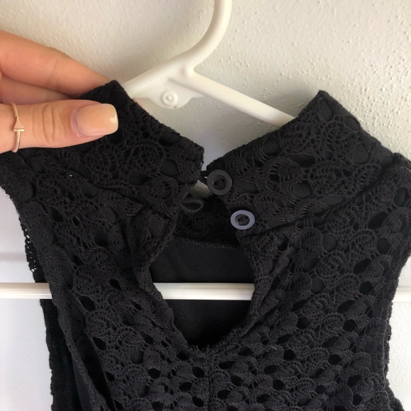 BABYDOLL BLACK DRESS WITH LACING - Picture 3 of 4